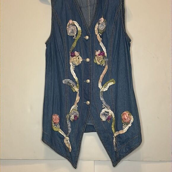 VINTAGE Soft Blue Jean Vest, Floral, Pearl Buttons - Picture 2 of 5